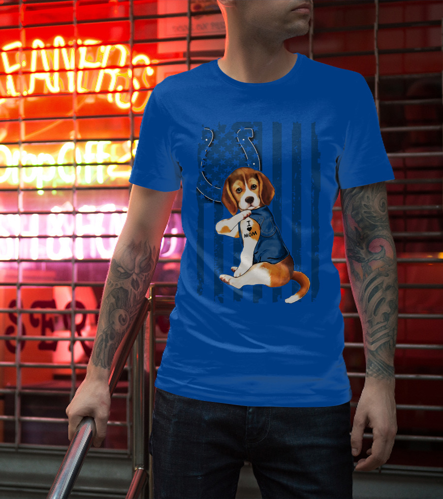 Beagle Wearing I Love Mom Indianapolis Colts Shirt With Horseshoe T-Shirt