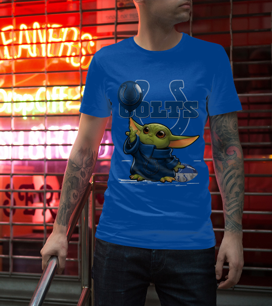 Colts Yoda Holding Horseshoe Balloon And Football T-Shirt