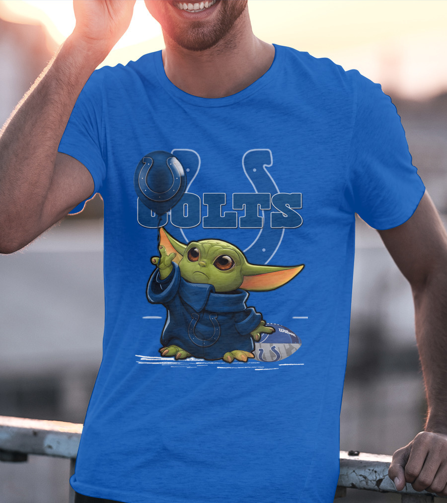 Colts Yoda Holding Horseshoe Balloon And Football T-Shirt