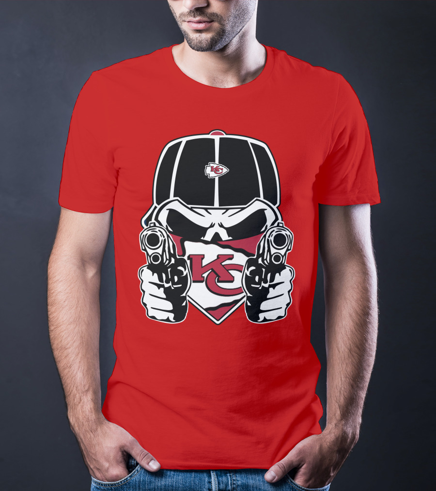 Kansas City Chiefs Bold Skull Logo Showdown T-Shirt