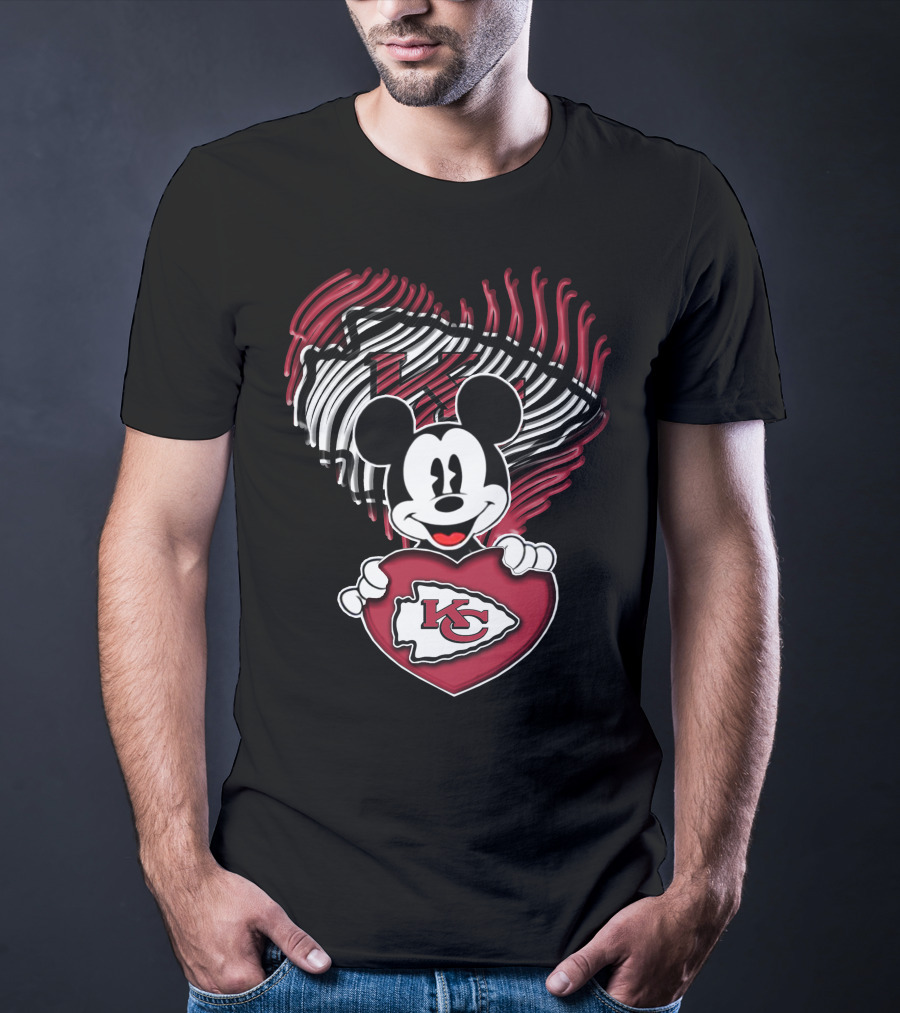 Mick Kansas City Chiefs Heart Paw Prints T-Shirt