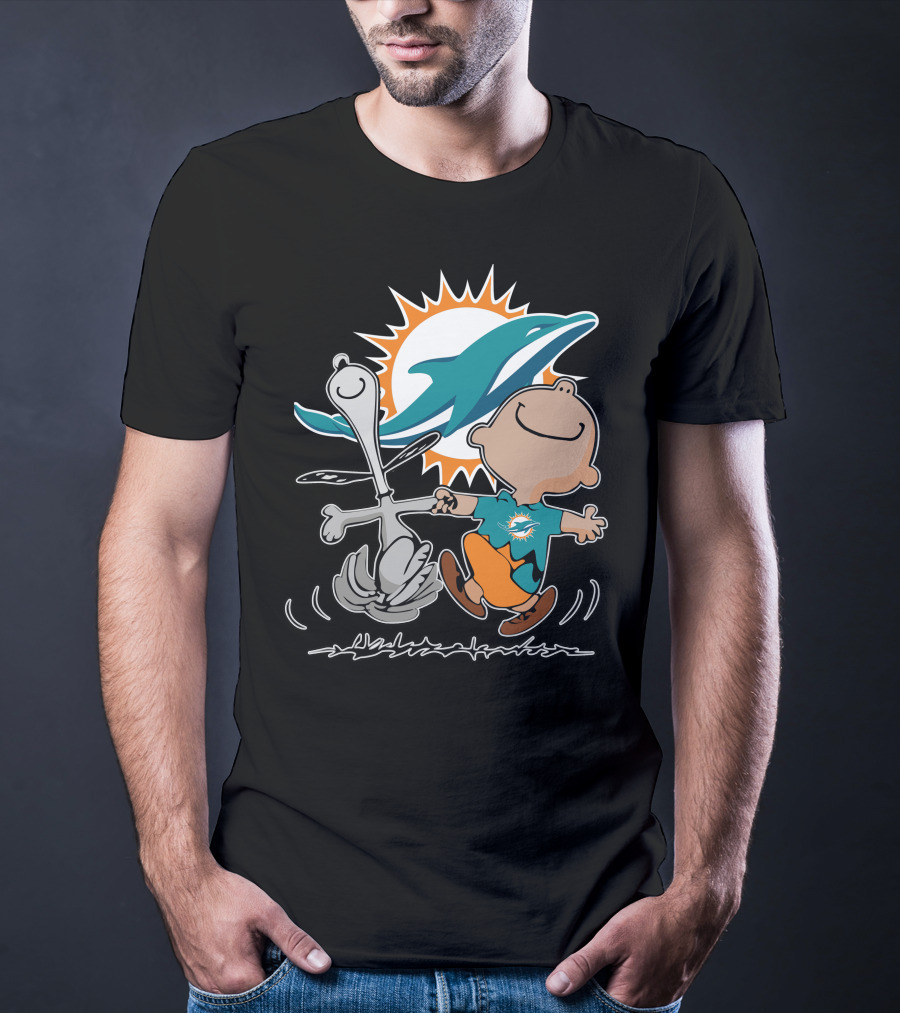 Miami Dolphins 44 Peanuts Characters Dancing T-Shirt
