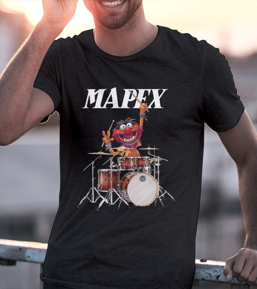 Mapex Animal From The Muppets Playing Drums Enthusiastically T-Shirt