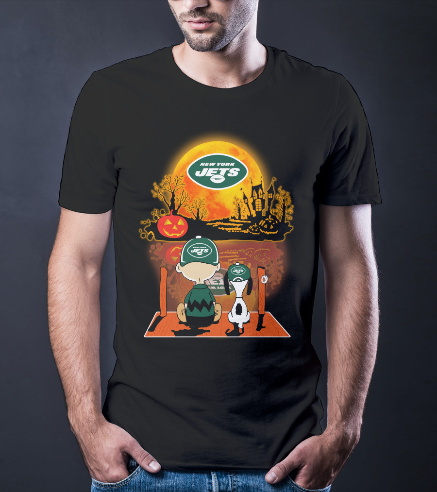 New York Jets Halloween Snoopy And Charlie Brown With Pumpkin T-Shirt