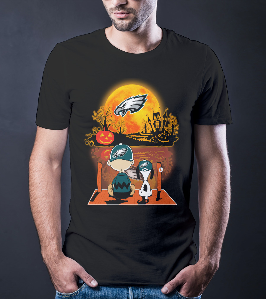 Philadelphia Eagles Snoopy Charlie Brown Halloween Pumpkin Moon T-Shirt