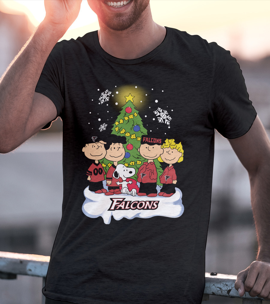 Snoopy Atlanta Falcons Christmas Peanuts Characters Snowflakes Tree T-Shirt