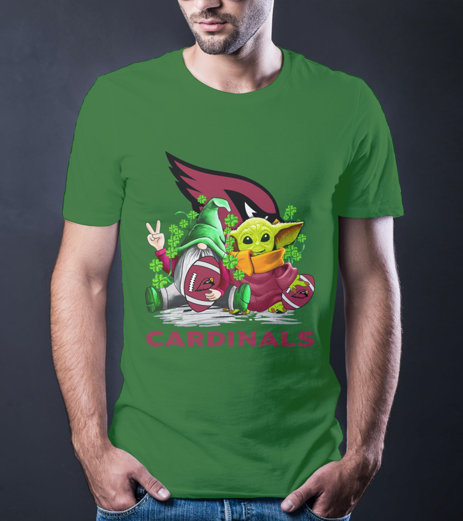 Arizona Cardinals Football Patrick's Day Gnome And Baby Alien With Shamrocks T-Shirt