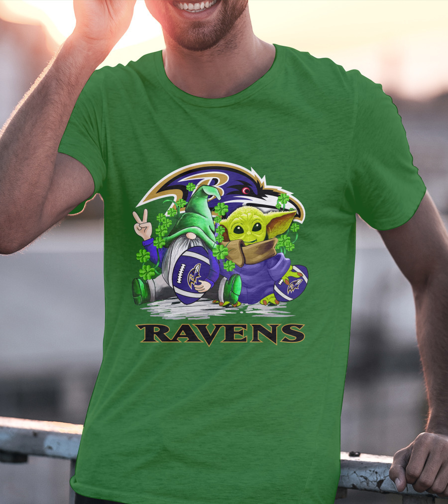 Baltimore Ravens St. Patrick's Day Football Gnome And Baby Alien With Shamrocks T-Shirt
