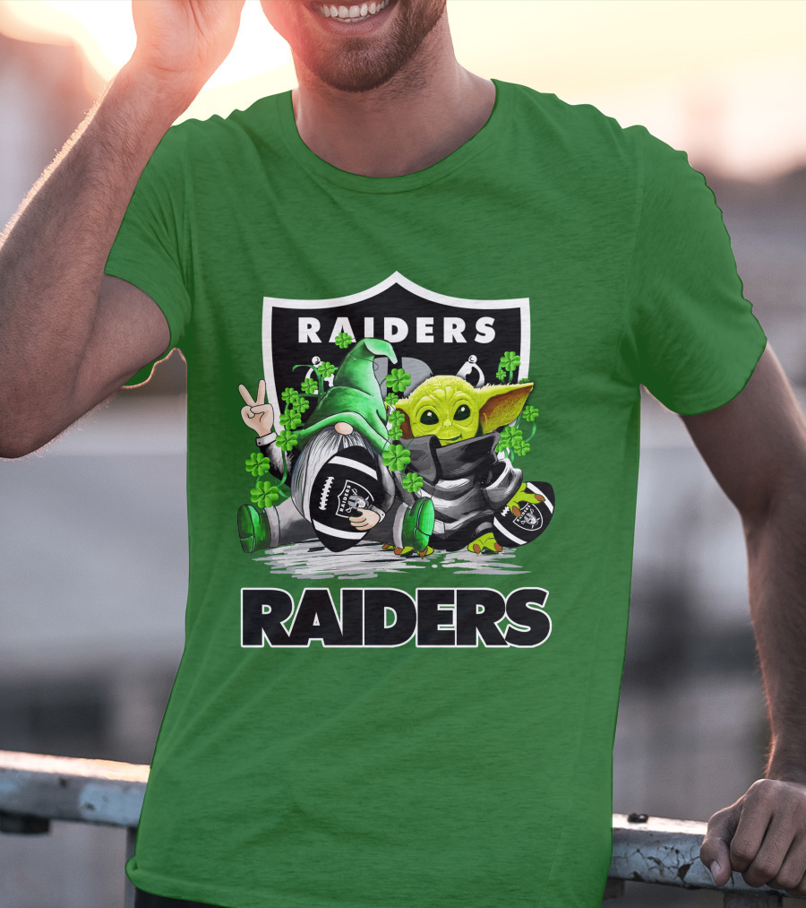 Raiders St. Patrick’s Day Football Gnome And Baby Alien With Clover Footballs T-Shirt