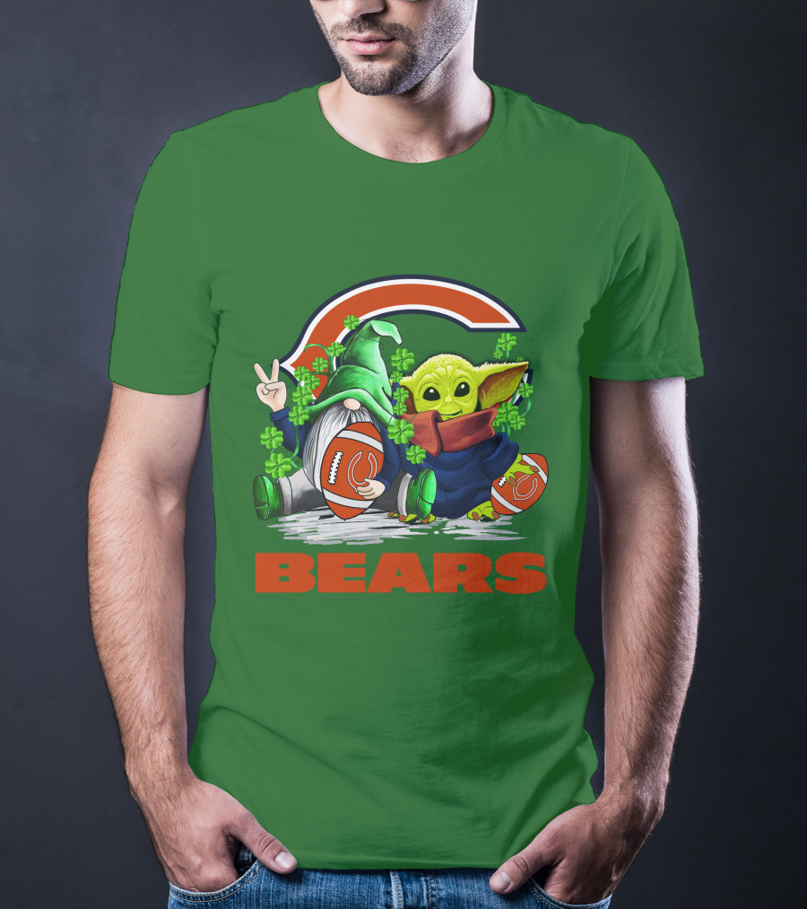 Chicago Bears St. Patrick's Day Football Gnome And Baby Alien T-Shirt