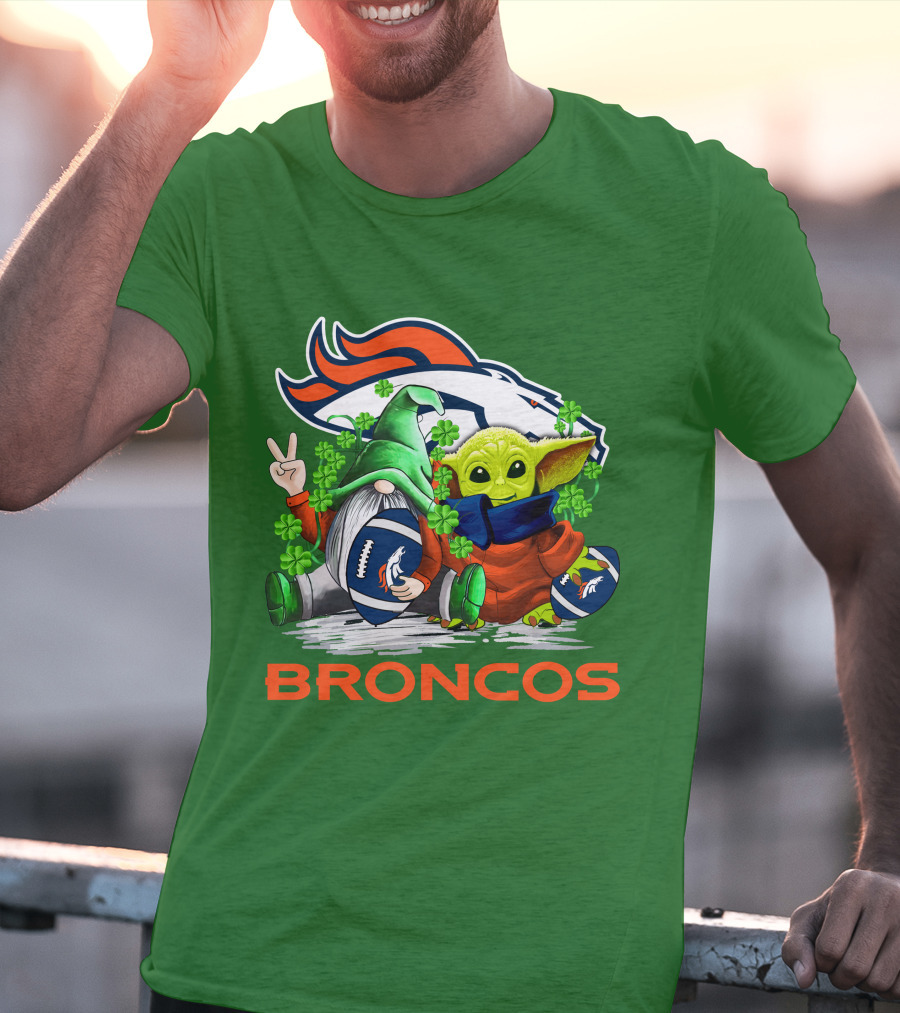 Denver Broncos Football St. Patrick’s Day Gnome And Green Alien With Shamrocks T-Shirt