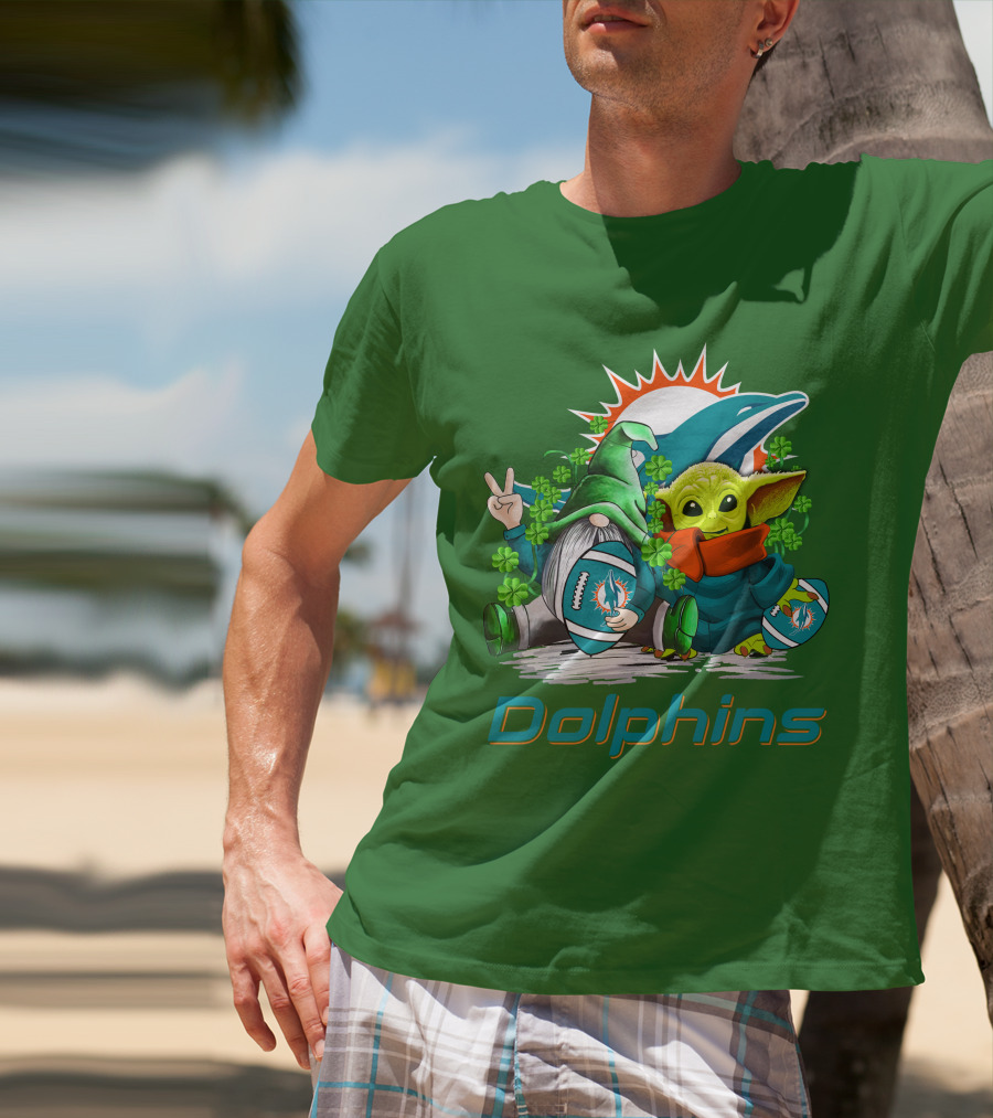 Miami Dolphins St Patrick's Day Football Gnome And Baby Alien With Shamrocks T-Shirt