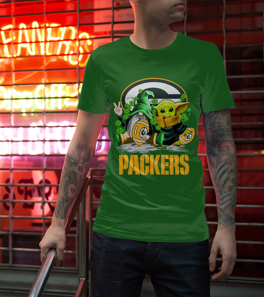 Green Bay Packers Shamrock Gnome And Alien Football St. Patrick's Day T-Shirt