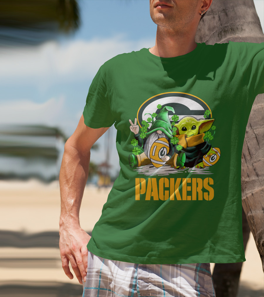Green Bay Packers Shamrock Gnome And Alien Football St. Patrick's Day T-Shirt