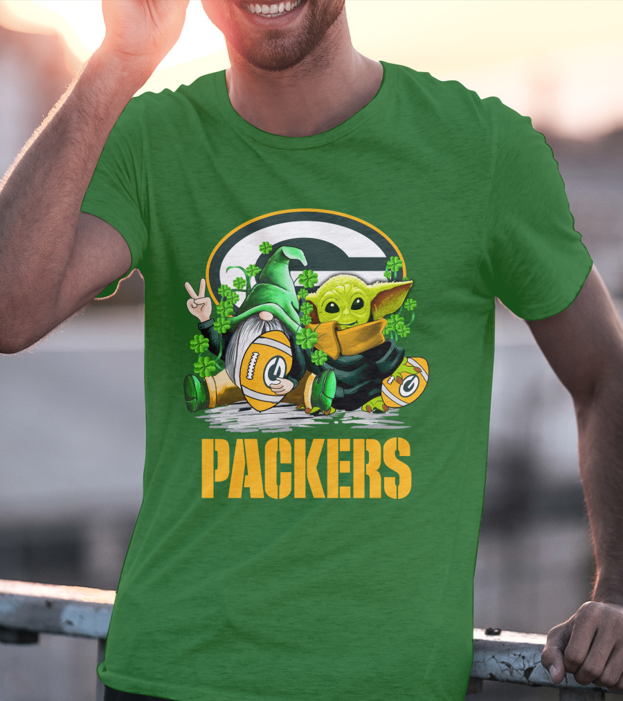 Green Bay Packers Shamrock Gnome And Alien Football St. Patrick's Day T-Shirt
