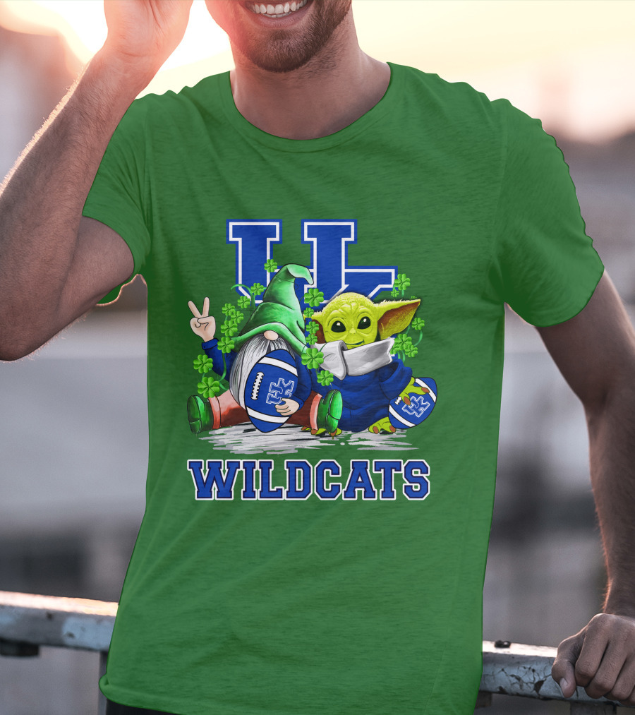 Kentucky Wildcats Football St. Patrick’s Day Shamrock Gnome And Green Alien T-Shirt