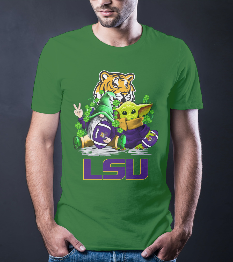 LSU Tigers Football St. Patrick's Day Gnome And Baby Alien With Shamrocks T-Shirt