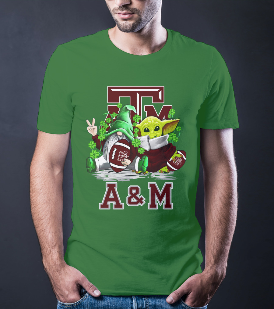 Texas A&M Aggies Football St. Patrick’s Day Gnome And Baby Alien With Shamrocks T-Shirt