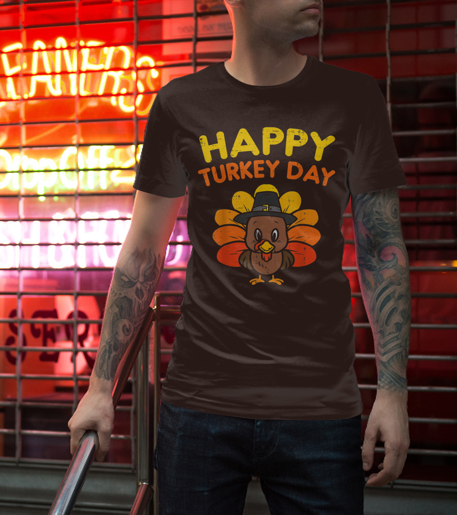 Happy Turkey Day Cute Thanksgiving Pilgrim Turkey T-Shirt