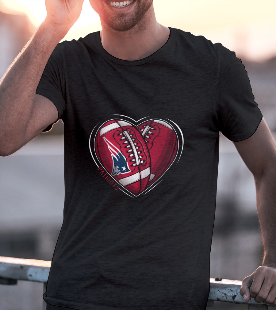 DH 90 NFL New England Patriots Heart Football Patriots T-Shirt