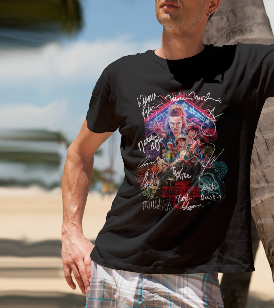Stranger Things 3 Starcourt Mall Eleven Dustin Mike Lucas Signatures Poster T-Shirt