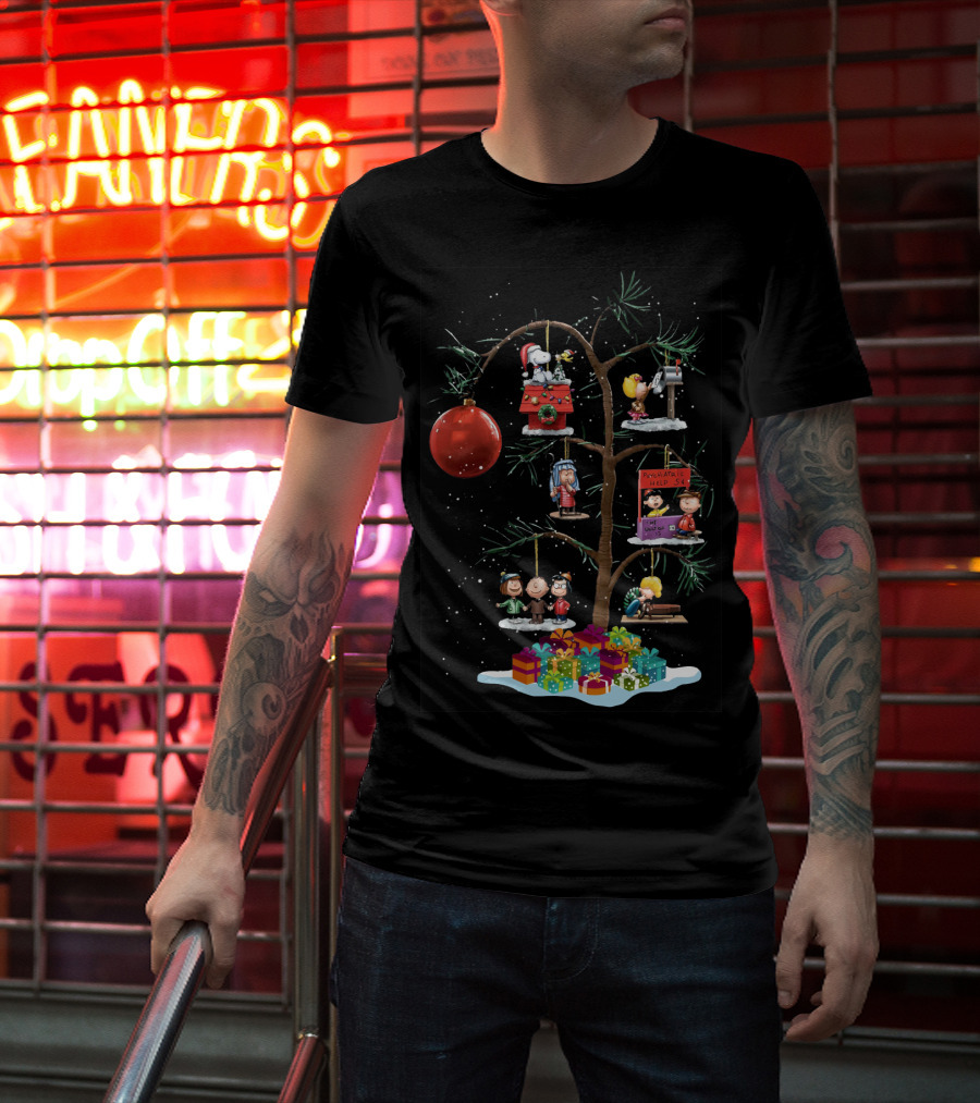 Peanuts Christmas Tree With Snoopy Lucy Charlie Brown And Woodstock Ornaments T-Shirt
