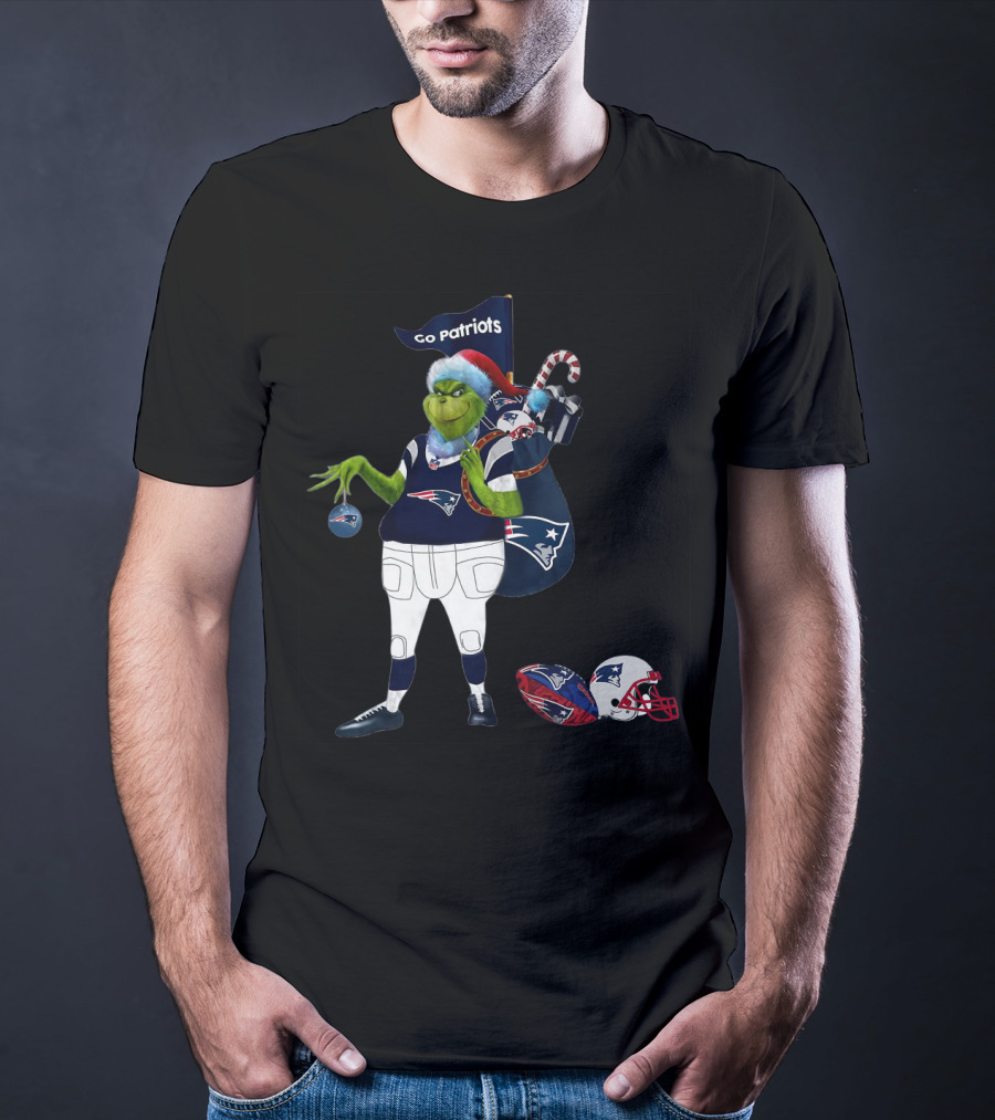Santa Grinch New England Patriots Go Patriots Holiday Spirit Football Fans T-Shirt