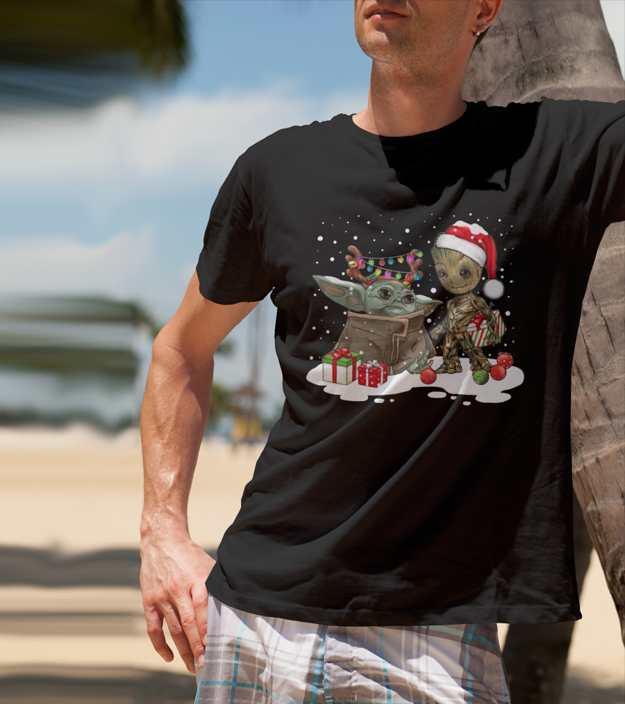 Baby Groot And Baby Yoda Christmas Santa Hat Gift Exchange T-Shirt