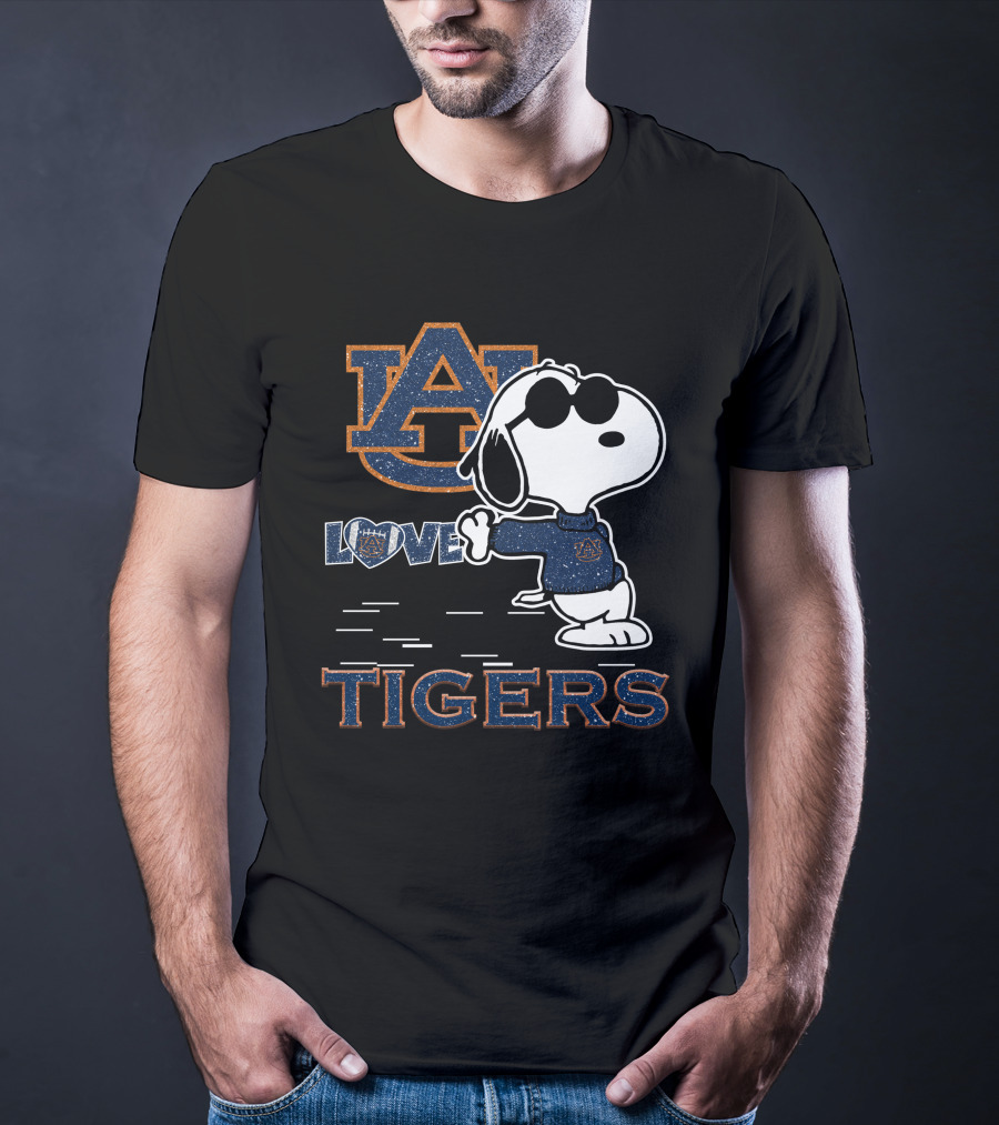 Snoopy Auburn Tigers Love T-Shirt