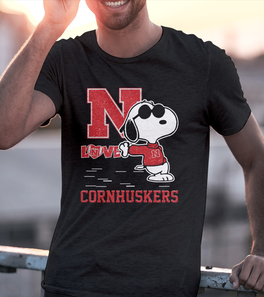 Snoopy Nebraska Cornhuskers Love N T-Shirt