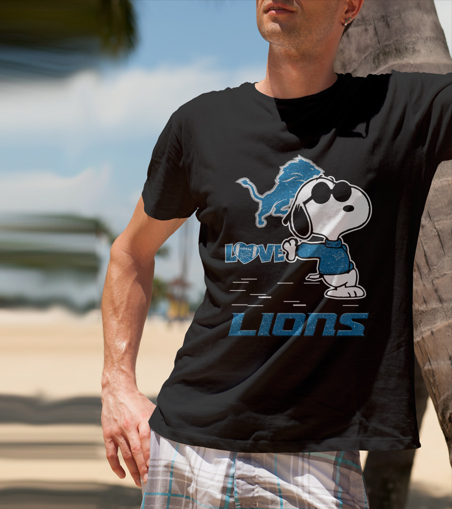 Snoopy Love Detroit Lions Nfl Football Fans T-Shirt
