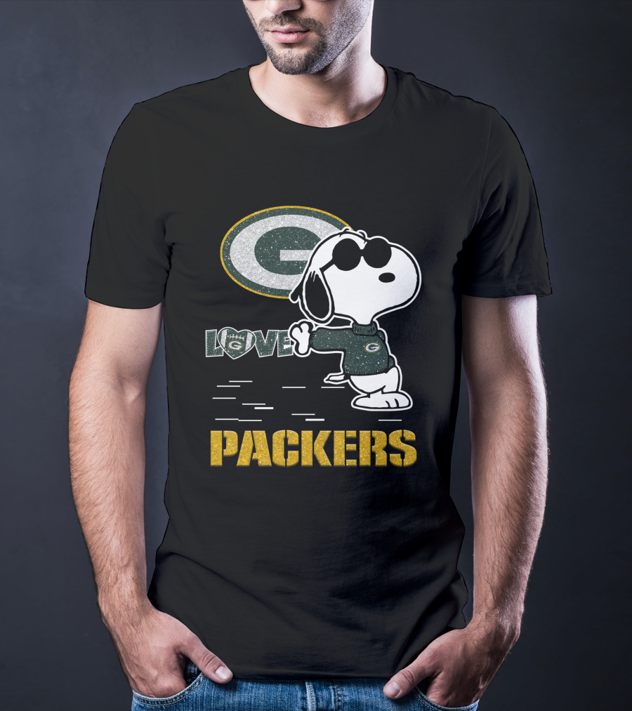 Snoopy Love Green Bay Packers Nfl Football Fans T-Shirt