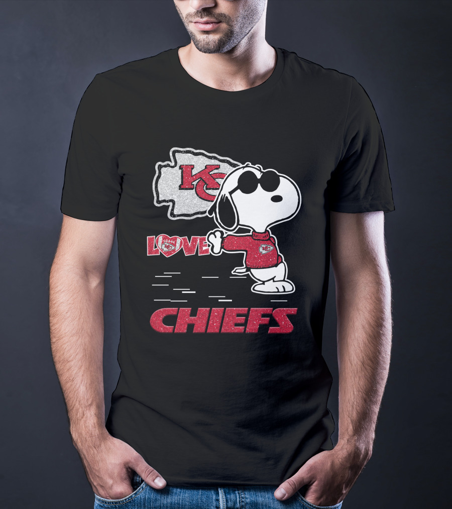 Snoopy Kansas City Chiefs Love Chiefs KC T-Shirt