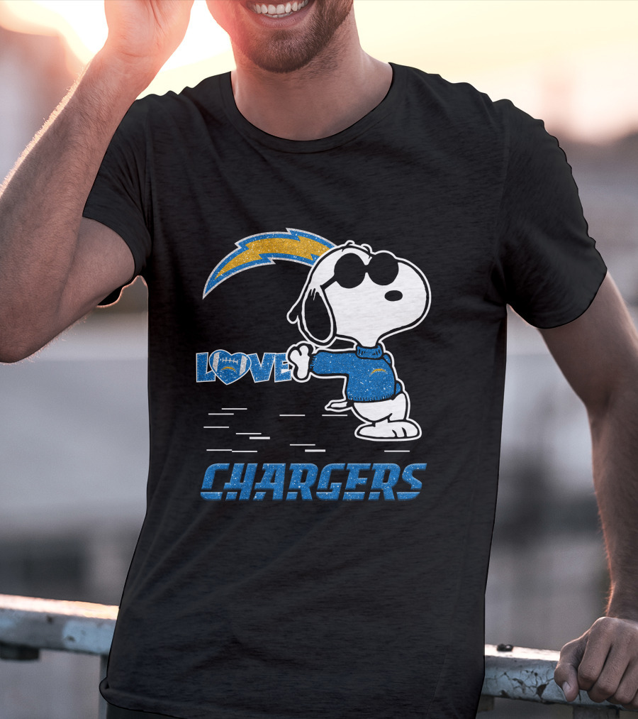 Snoopy Love Chargers Los Angeles T-Shirt