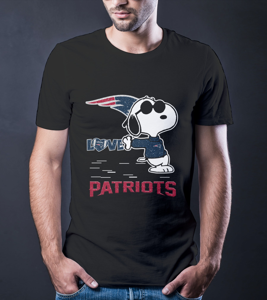 Snoopy Love Patriots New England T-Shirt