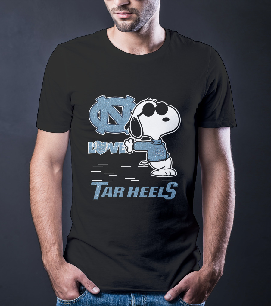 Snoopy Love North Carolina Tar Heels Peanuts Fan T-Shirt