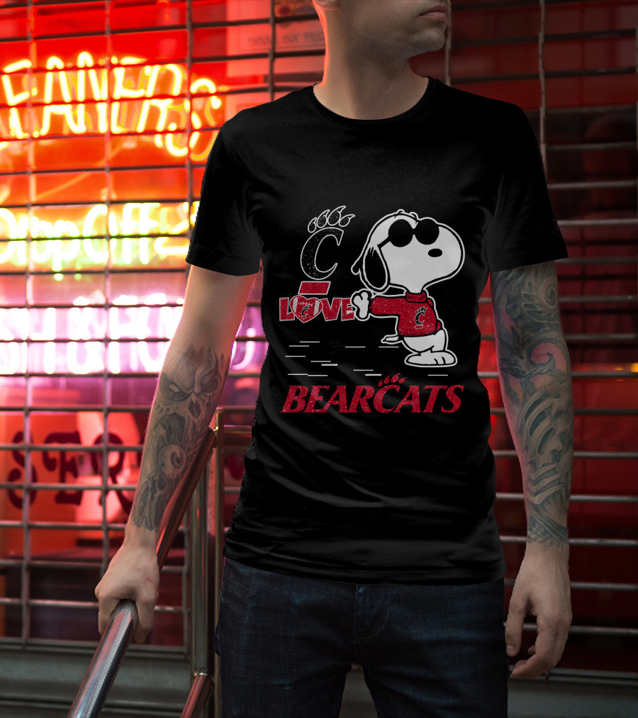 Snoopy Cincinnati Bearcats Love With Stylized C T-Shirt