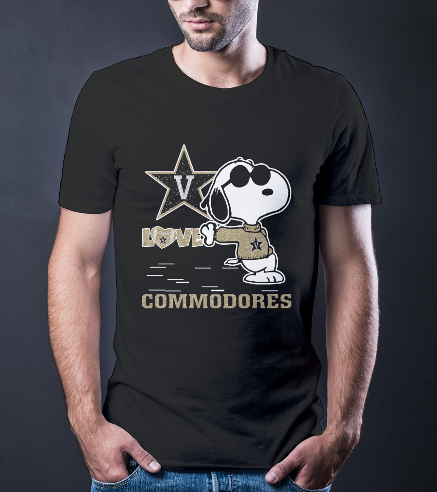 Snoopy V Star Love Vanderbilt Commodores T-Shirt