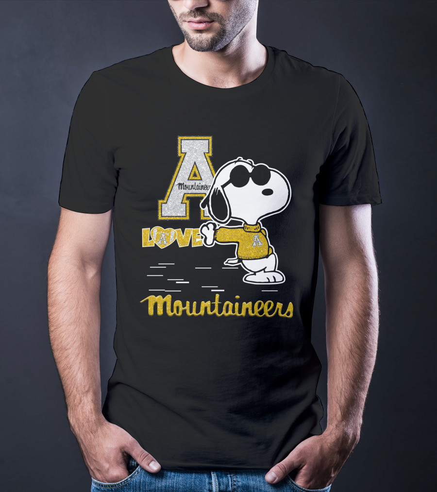 Snoopy A Mountaineers Love Appalachian State Mountaineers T-Shirt