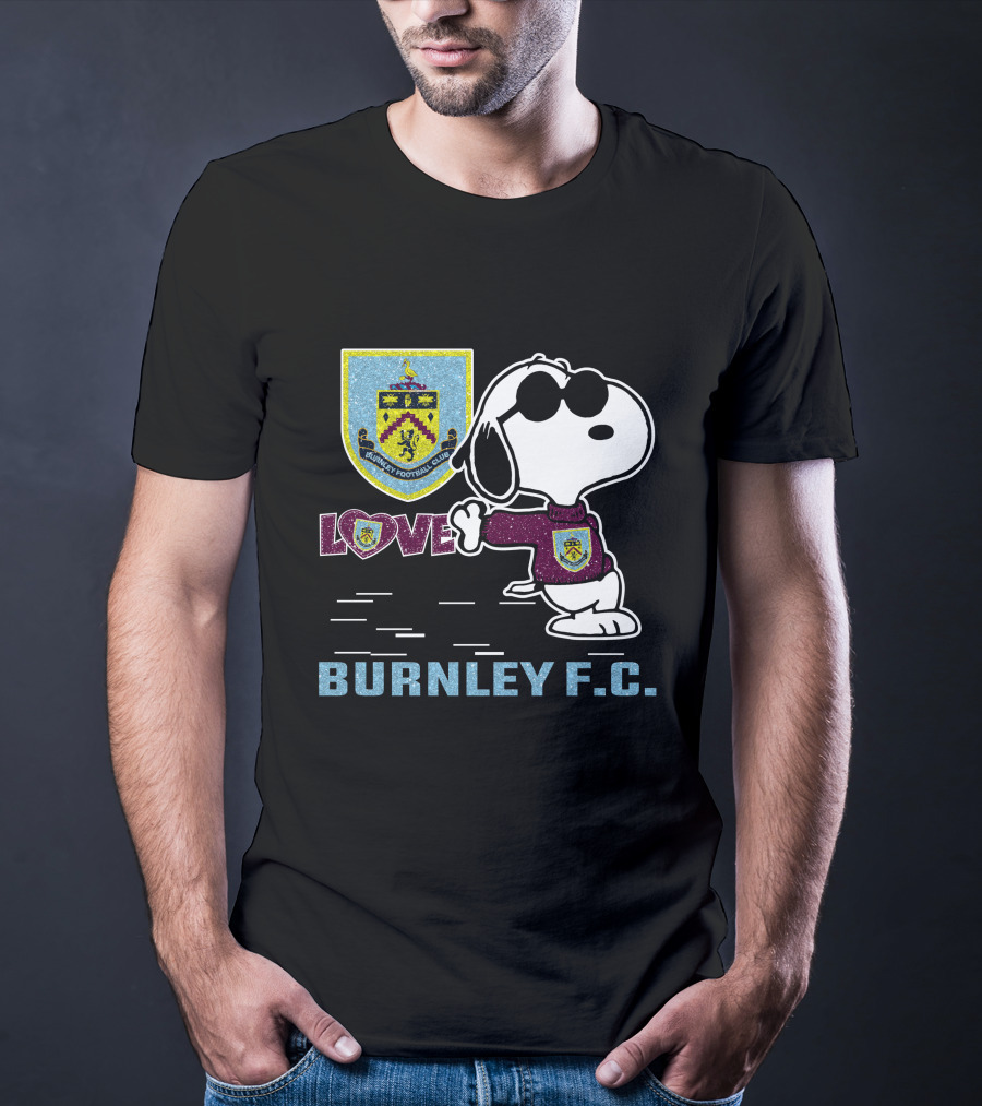Snoopy Love Burnley F.c. T-Shirt