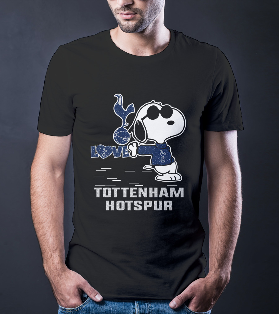 Snoopy Love Tottenham Hotspur Football Soccer Fan Style T-Shirt