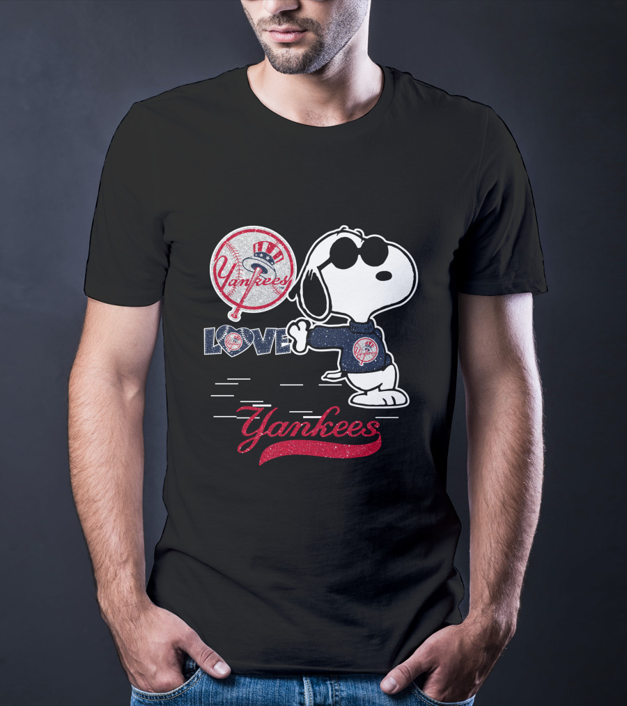 Snoopy Love Yankees T-Shirt