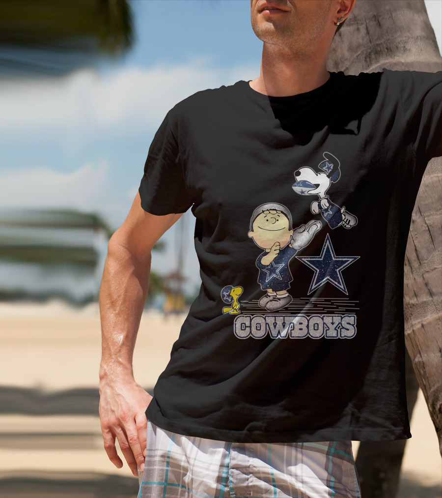 Snoopy Dallas Cowboys Football Star Fan T-Shirt