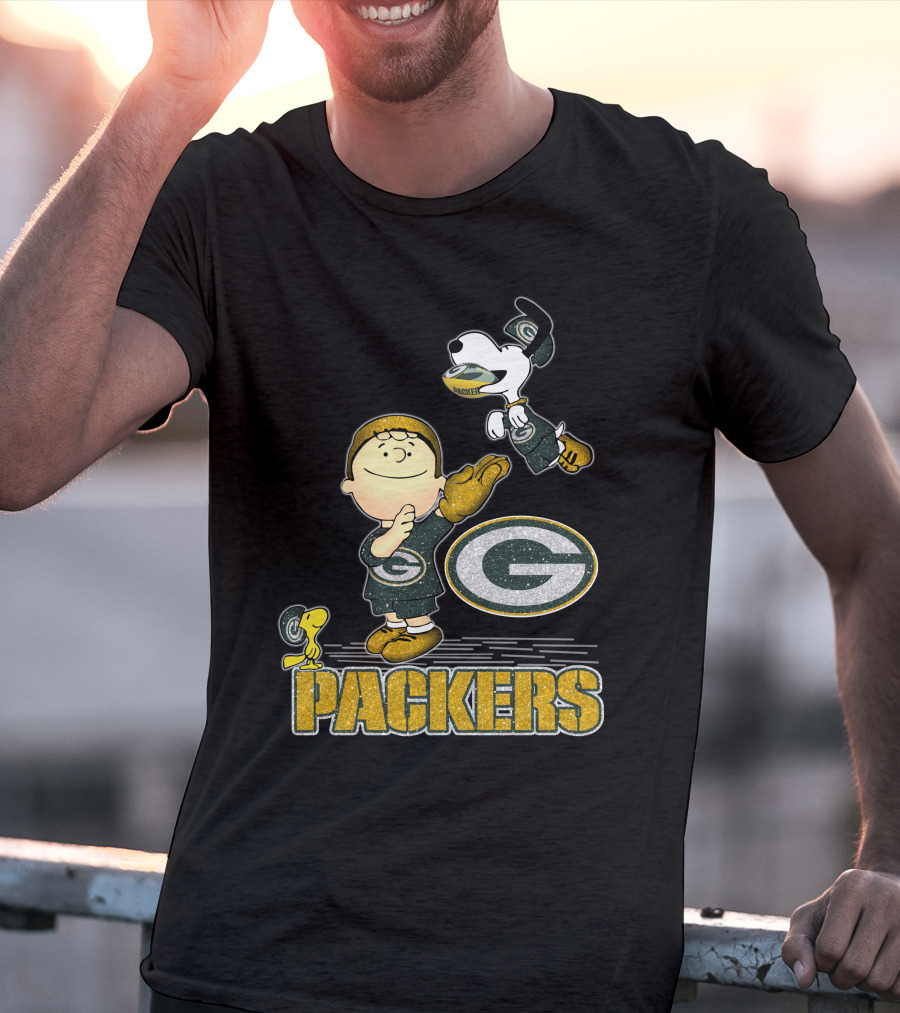 Snoopy And Friends Green Bay Packers Team Spirit T-Shirt