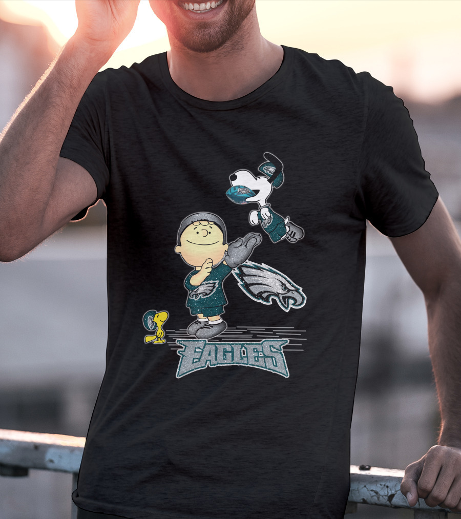 Snoopy Love Philadelphia Eagles Peanuts Characters Football Fun T-Shirt
