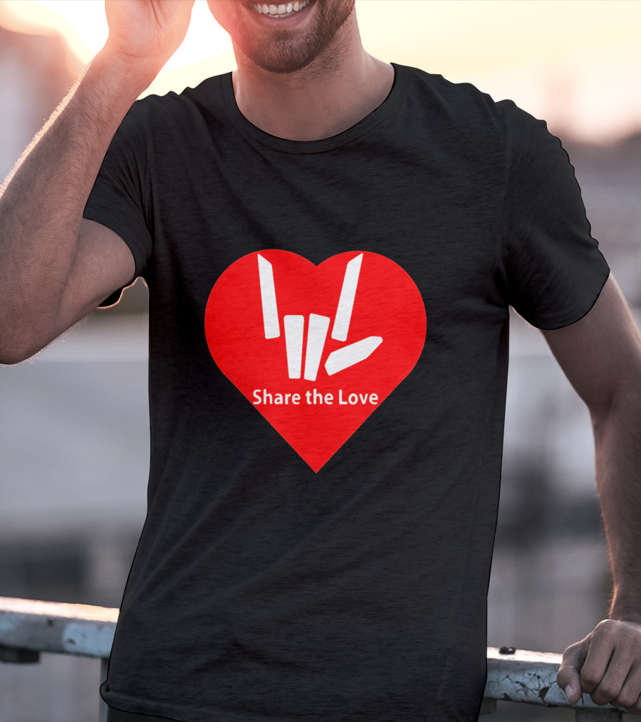 Share The Love Heart Symbol With Hand Gesture T-Shirt