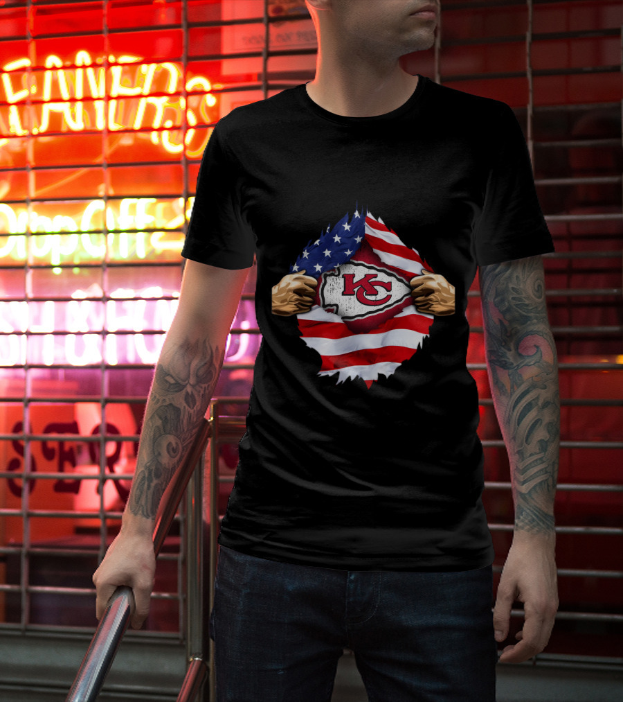 Kansas City Chiefs American Flag Emblem T-Shirt