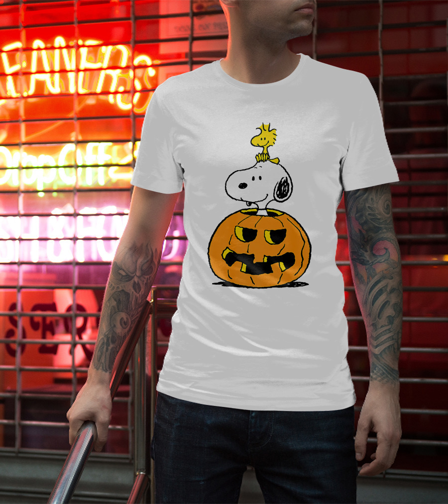 Halloween Snoopy Woodstock Pumpkin Peanuts Cartoon T-Shirt