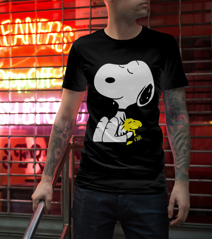 Snoopy Sleep In Peace With Woodstock Sleeping In Black And White Peanuts Comic T-Shirt
