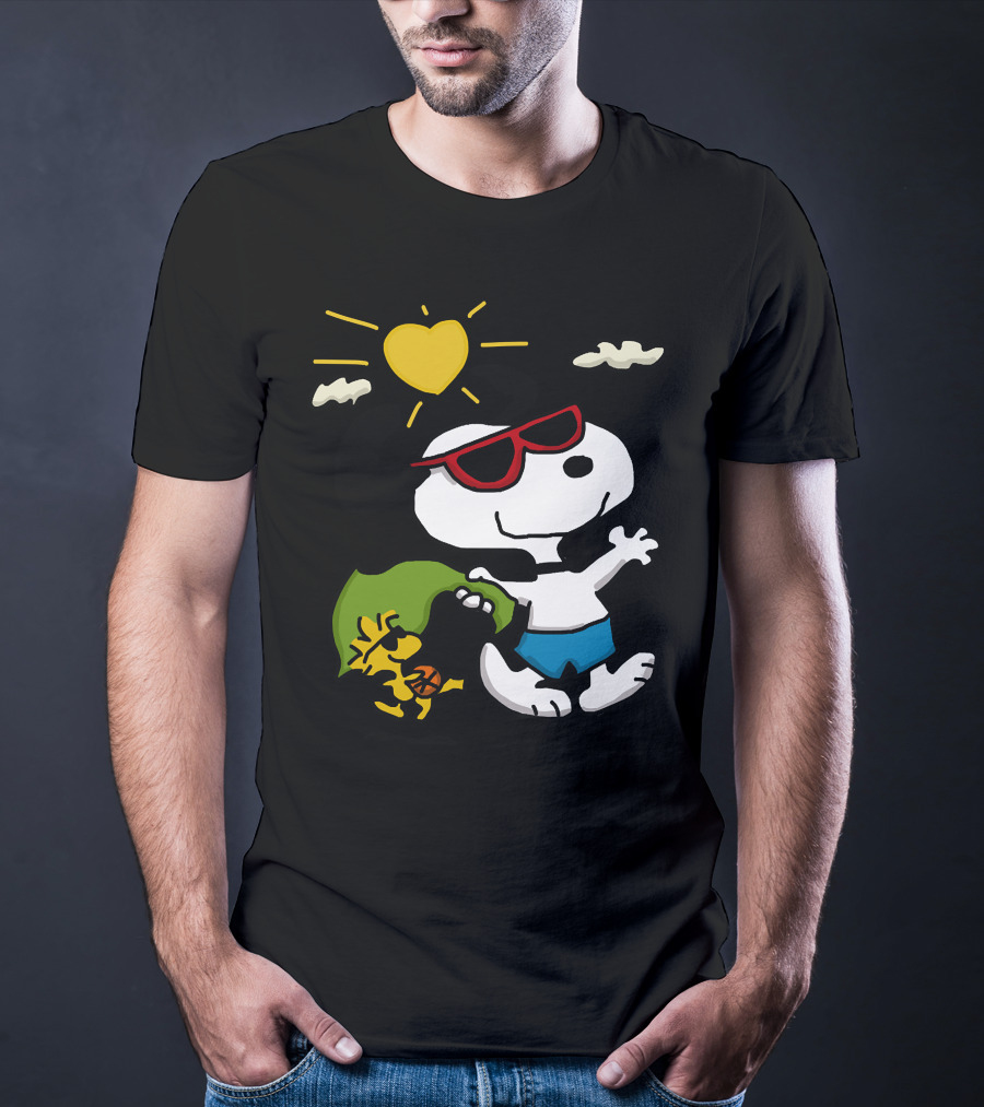 Snoopy And Woodstock Summer Fun Sun Heart Sunglasses T-Shirt